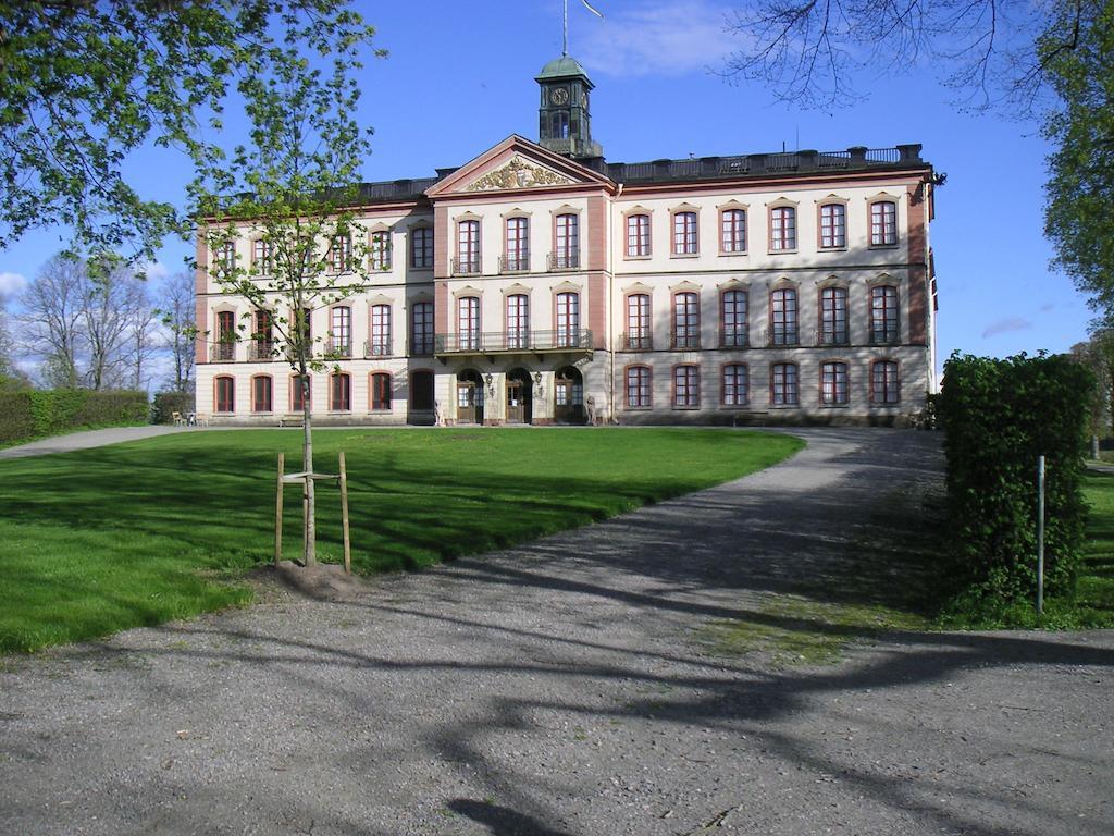 Tullgarns Vardshus Bed & Breakfast Vagnhärad Exterior foto