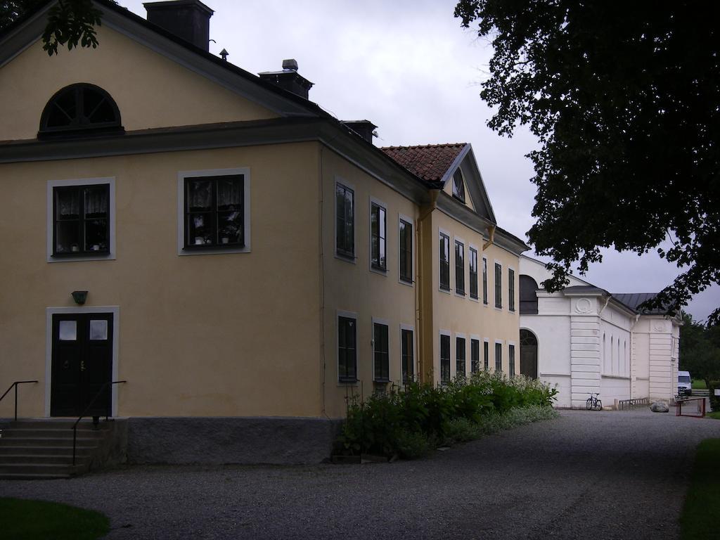 Tullgarns Vardshus Bed & Breakfast Vagnhärad Exterior foto